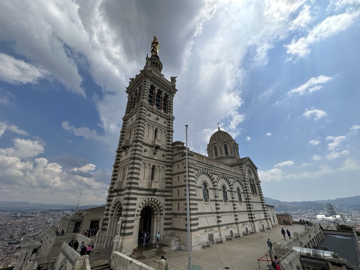 The U.S. Capitol building on a sunny day in Washington, DC